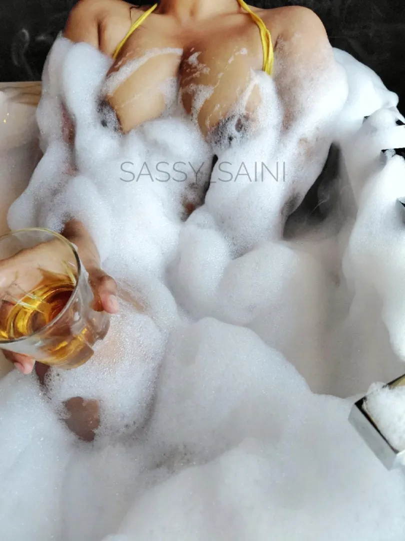 Let's take a Jaccuzzi together..... ❤‍ posted by Lusty_Ahana