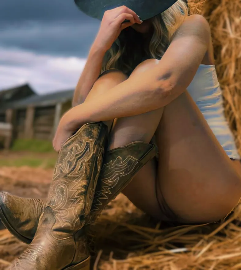 lets wait out the storm posted by BlondeNCheeky