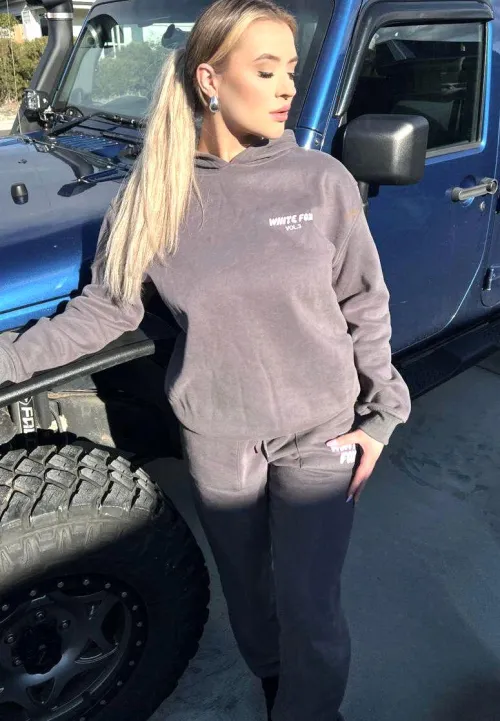 letting myself enjoy this version by OnyxStormblade56