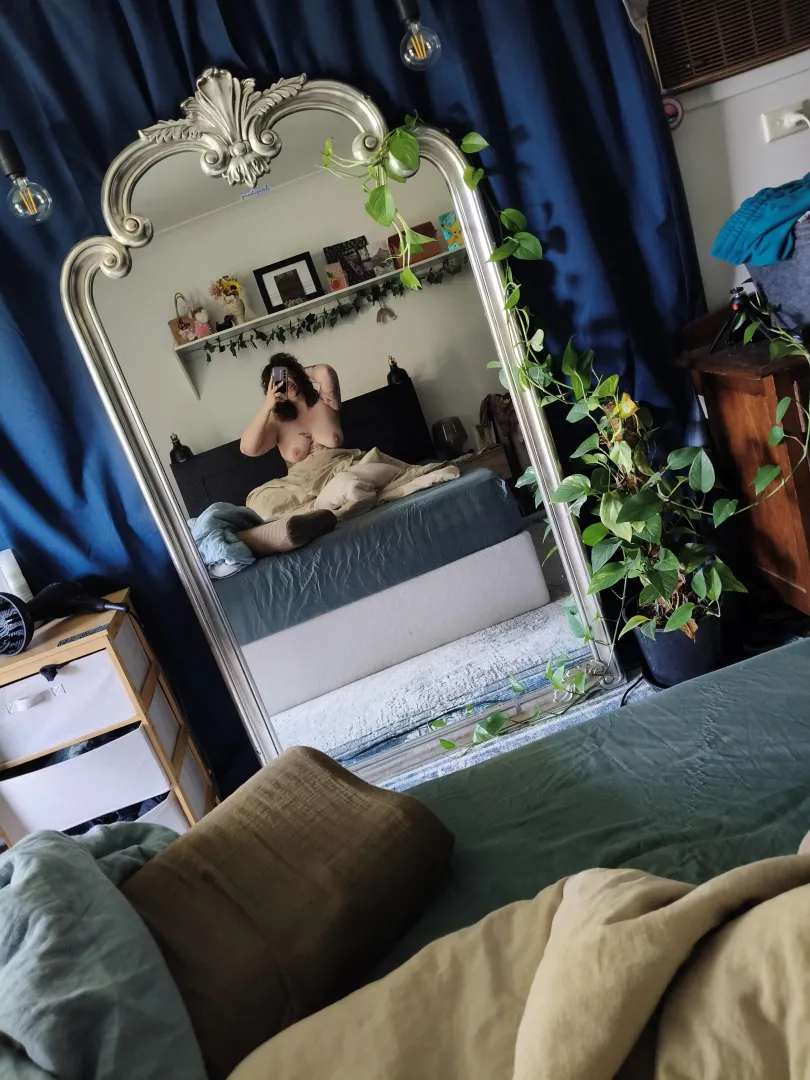 Letting the morning light in posted by Samusss95