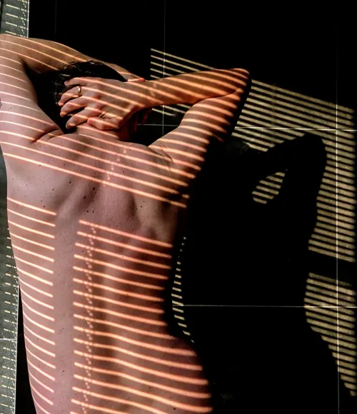 Letting the rays caress me by Peudy123