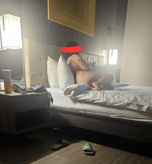 LF 2 good looking bulls tonight Greenbelt Makati area. We can host. by Muff888