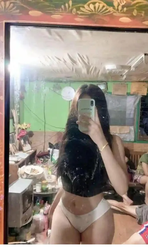 LF someone 29F husband is on board by Low_Initiative6347