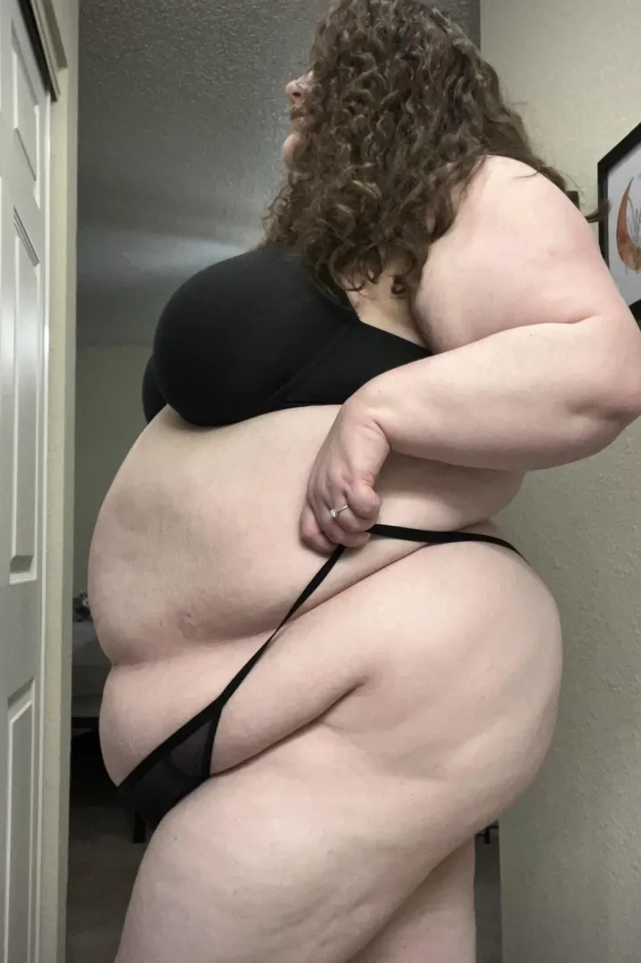 Lick every curve posted by arealhandful