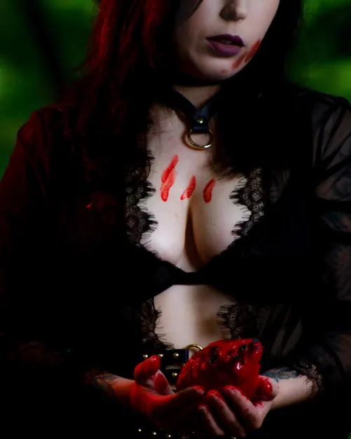 Life blood by MadDeetz