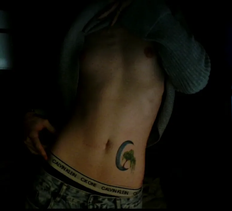 lift my top or be my top? posted by itswilloww_