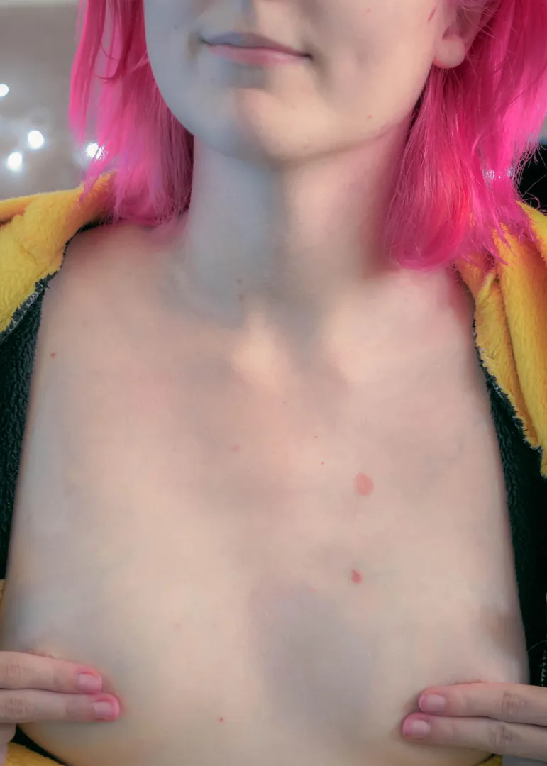 Like drops of wine posted by MidnigghtPurring