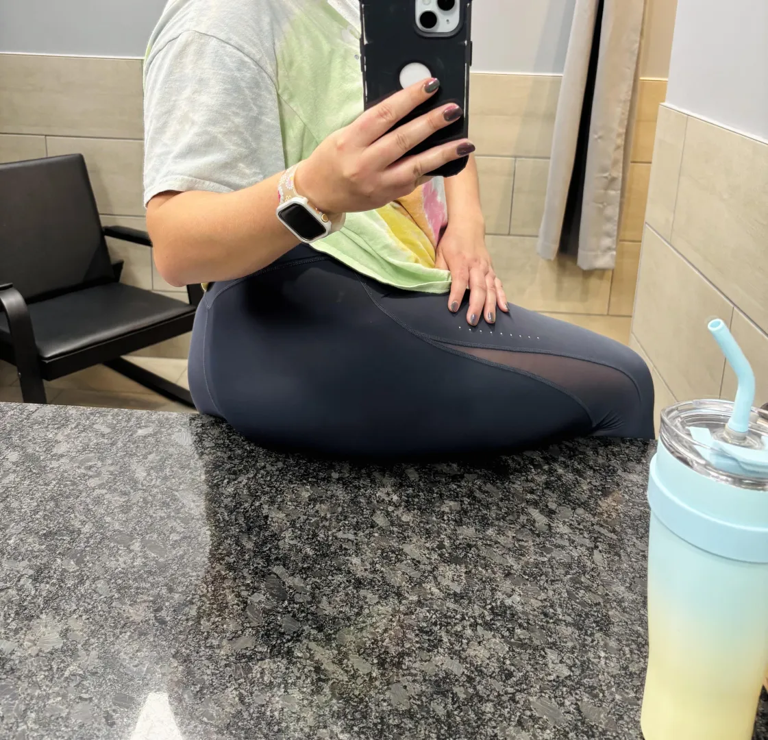 Like my leggings? posted by TwilightHaze00