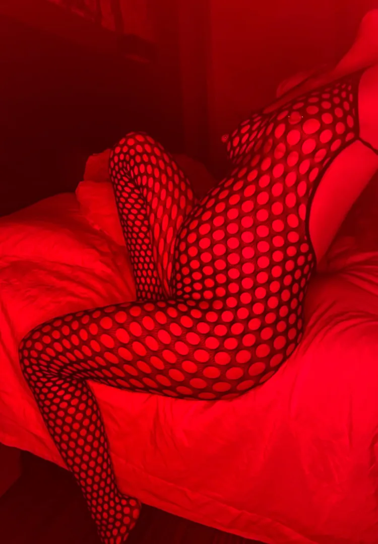 Lil bump posted by SirAndHisSlut26