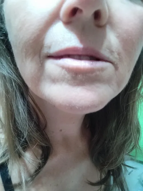 Lips to kiss by angelic_queen55