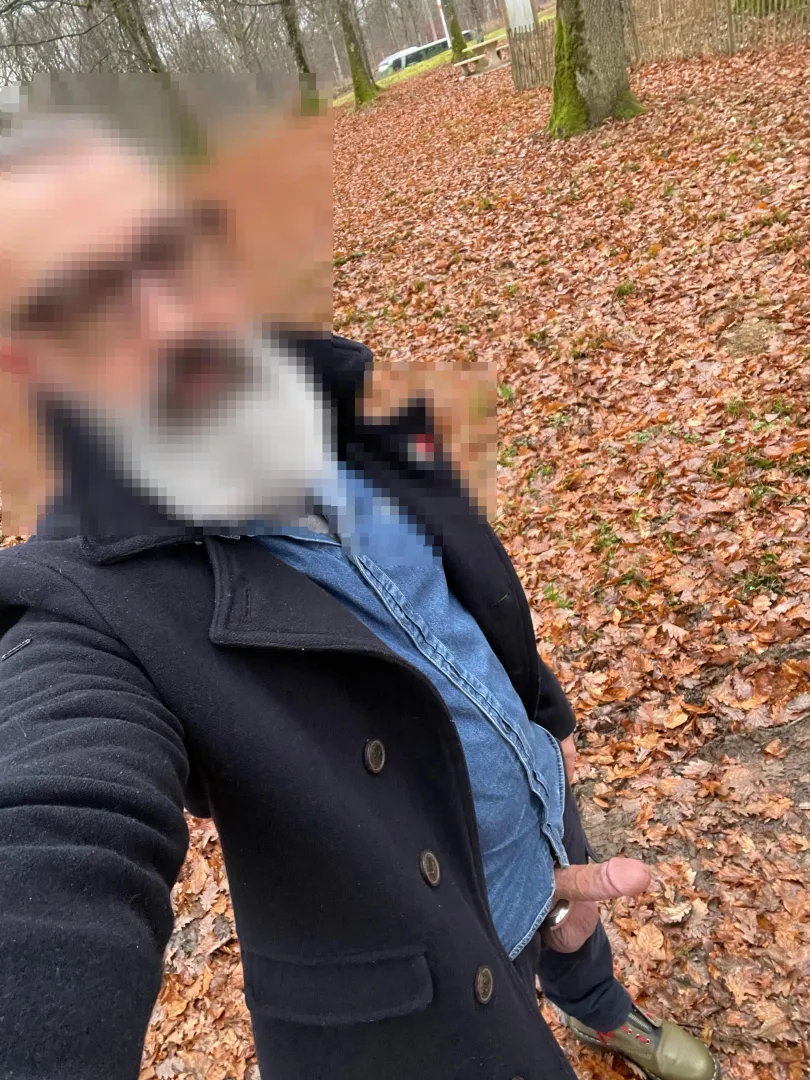 Little break on the highway rest area posted by risumblr77