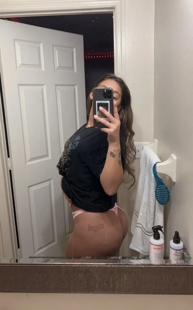 Little late BUTT happy Valentine’s Day! posted by BigBootyyyyVal