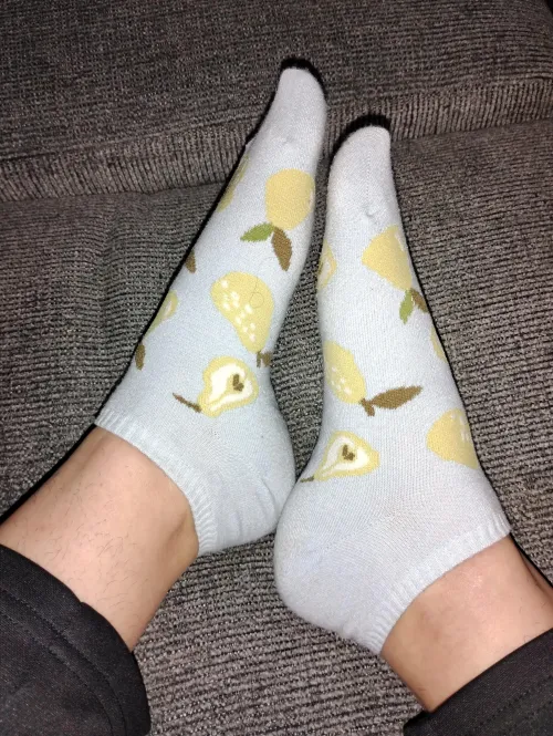 Little pear socks by Goodwetwet