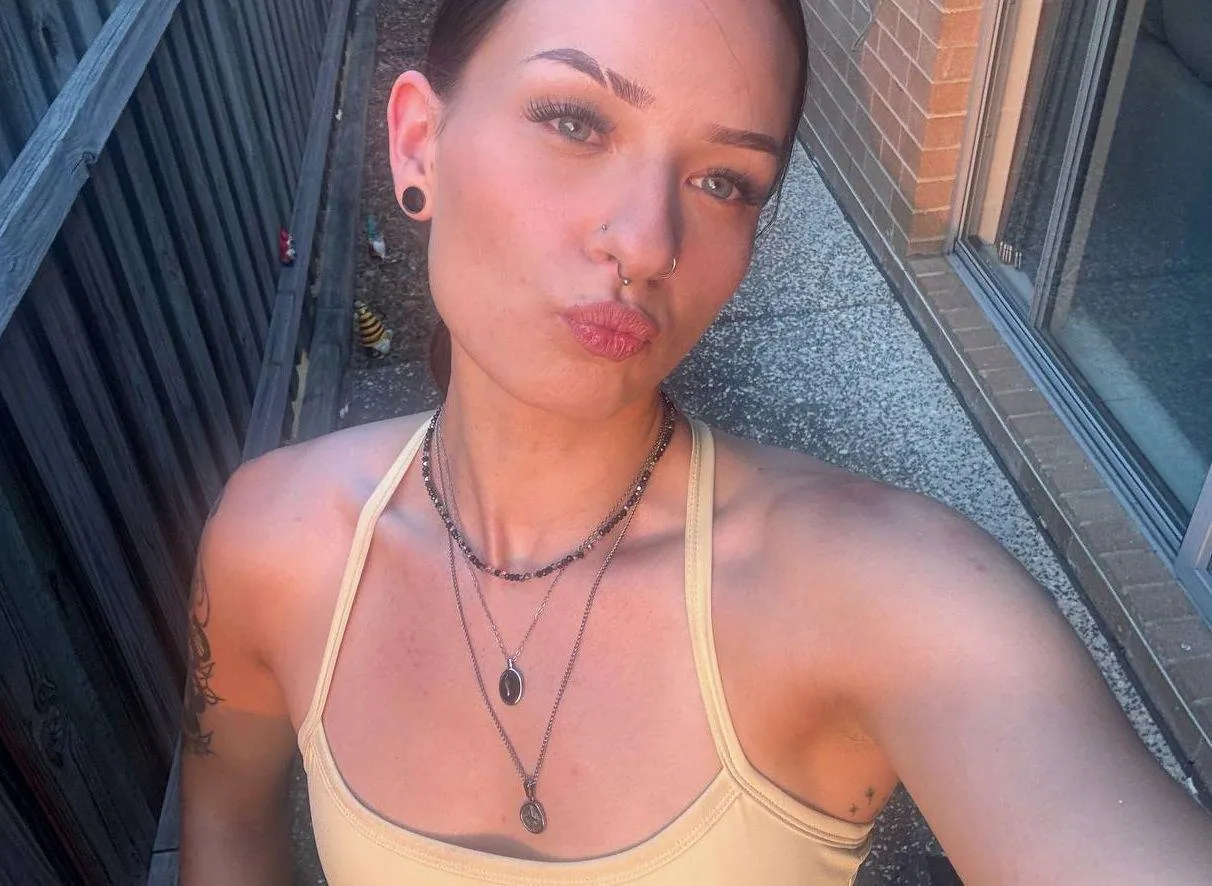 little pouty today posted by mochacaramela