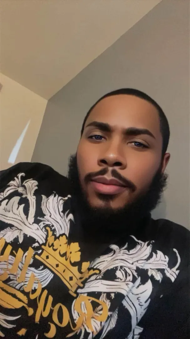 Live streaming soon posted by YoCaliclysm12