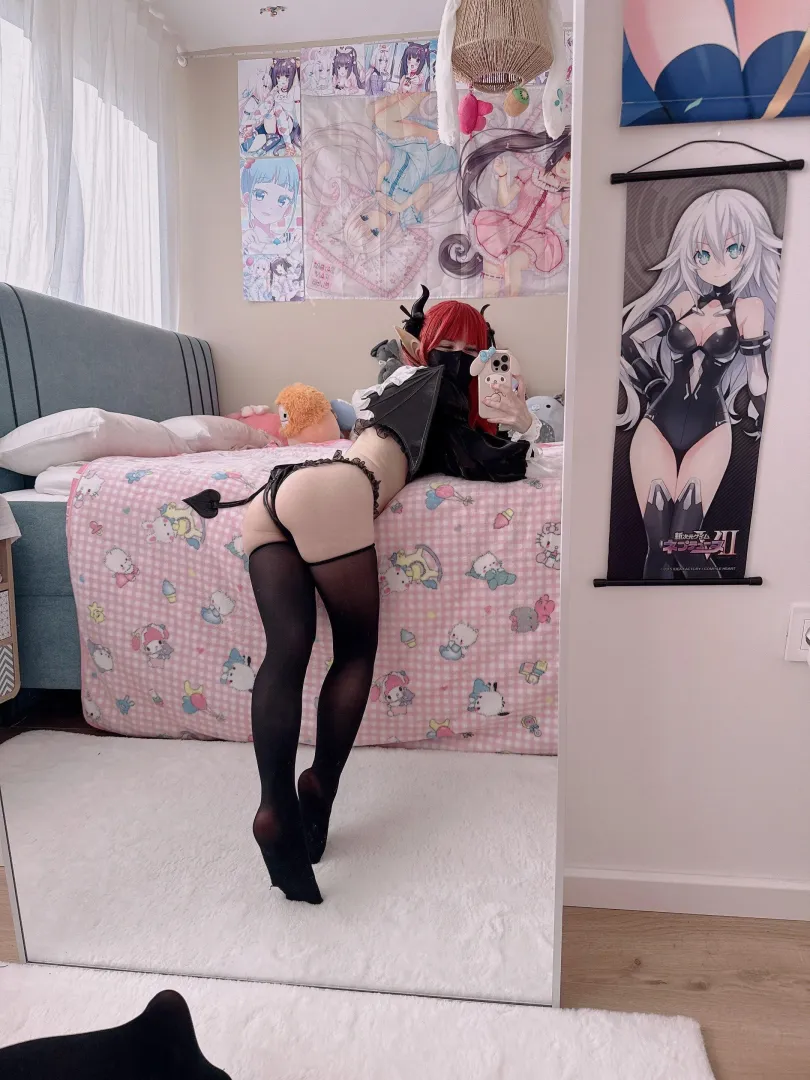 Liz kyun by Lily posted by MoonHeldStill