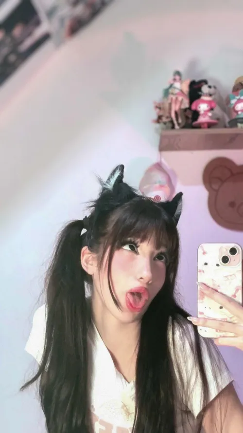 Liz kyun [My Dress Up Darling] by Yumi by AriaVossy