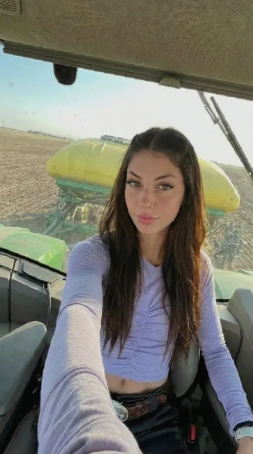 Local only, no long convos pls hit lntsag instead:.erisaluvo'. by christophertin