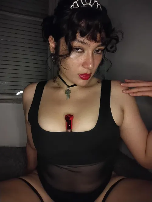 Locked body, focused mind. by Mistress_Liv