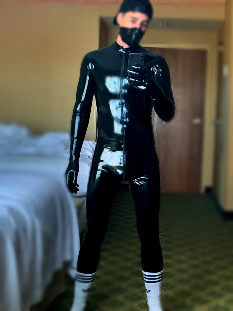 locked or not? posted by RubAddictedSub