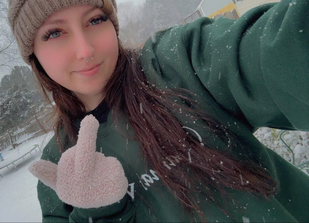 Lol so easily triggered. What a loser posted by MistressHannaa