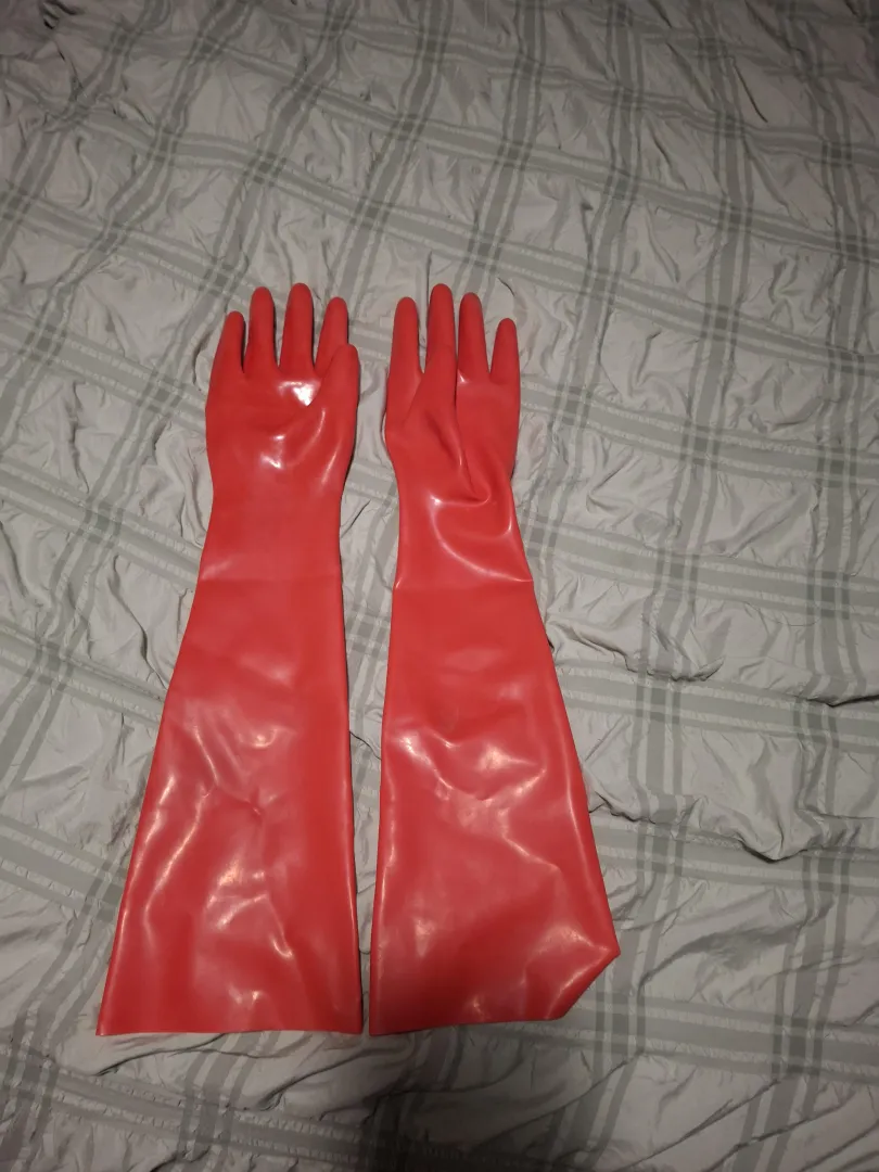 Long latex gloves posted by billson619