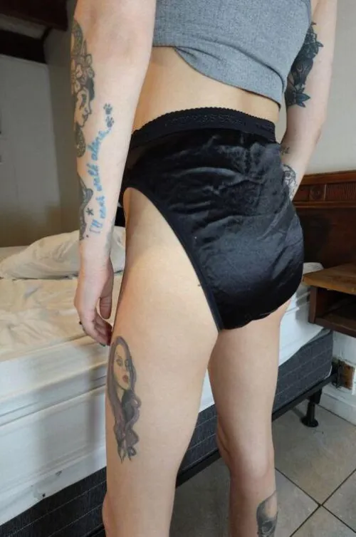 Long lines and silky smooth vibes. by HistorySuper229