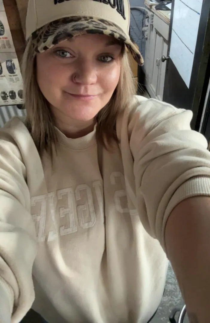 Look all you want… but touching? That’s another story posted by MissTaylorLaurenxo