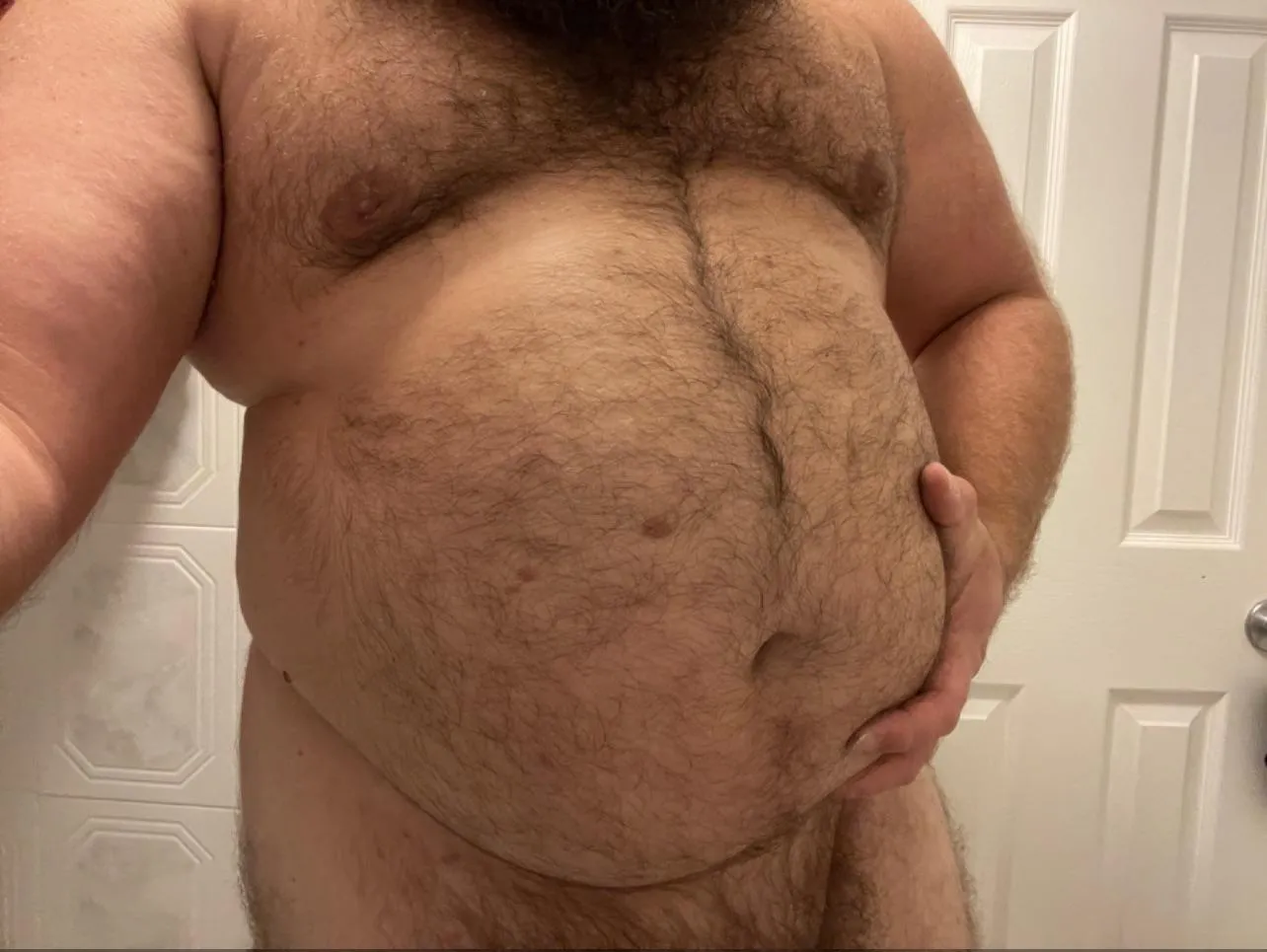 Look at my DADBELLY  posted by GettingBulky