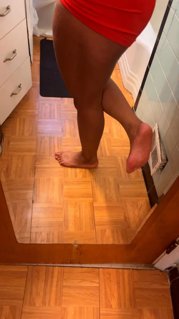 Look at my pretty little feet posted by red-ruby17