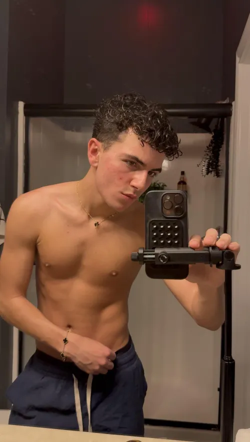 Look at the physique you’re lucky enough to fund. Who am I draining next? by Optimal_Walrus4487