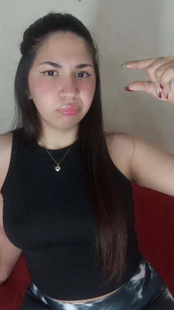 Look at you… hard for someone who laughs at your size posted by dahianaOfelia