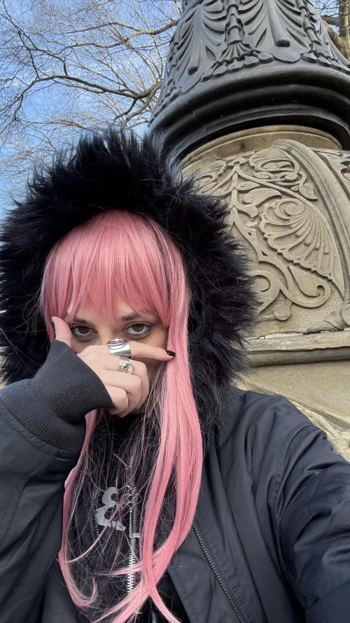 Lookin 4 fun/fwb vibes if ur close enough 2 link - lnstrgm: Lunabowtie by ColeLilley