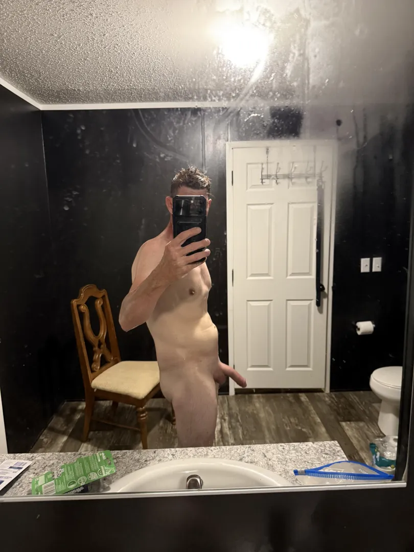 Looking for a blowjob posted by bigd19708