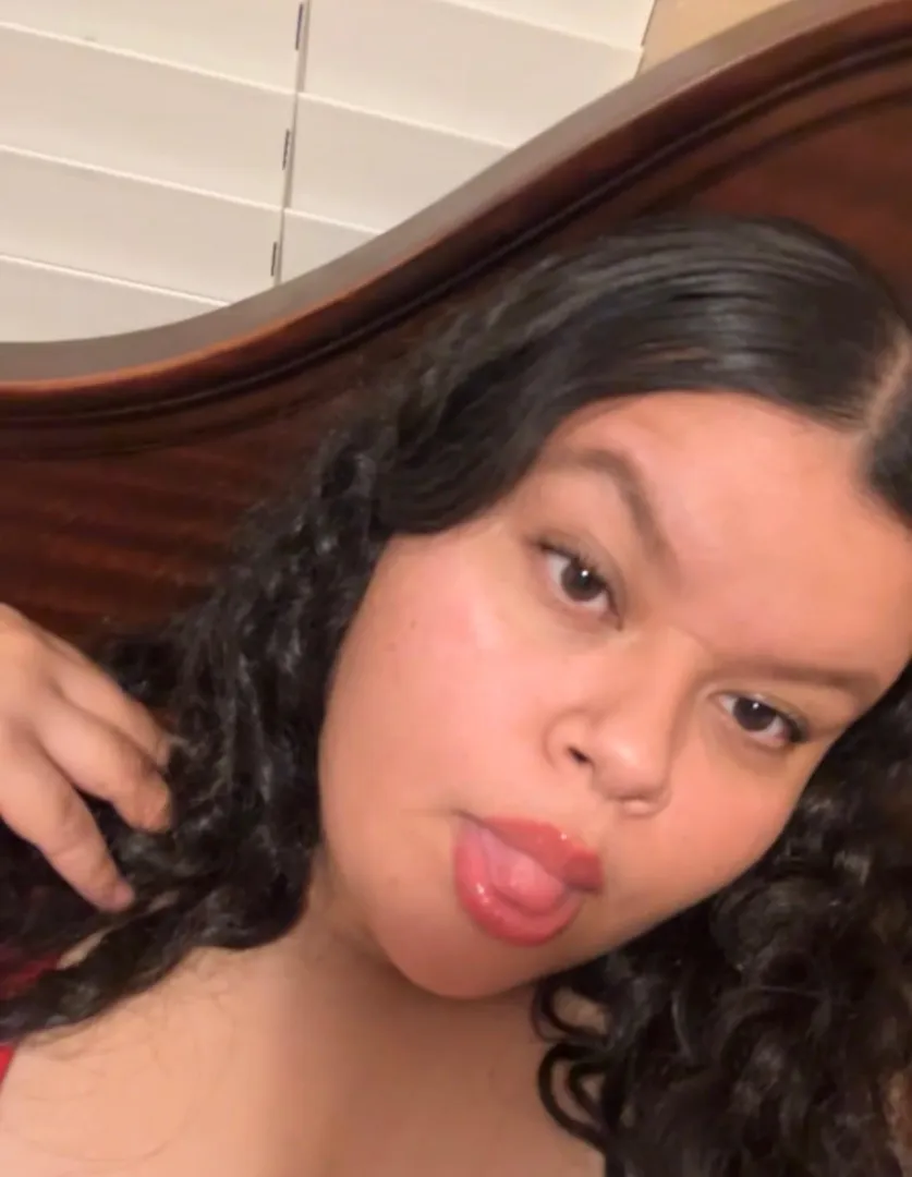 LOOKING FOR A BULL 21F posted by liljjishere