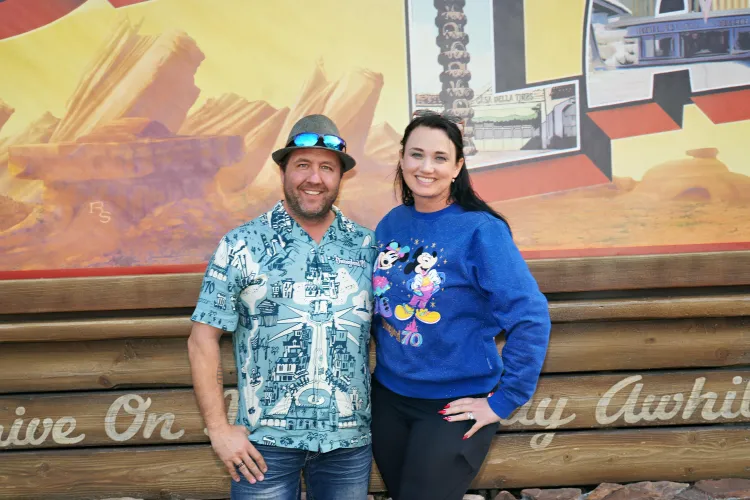 Looking for a couple to play with, dms open. by utah_caliente2