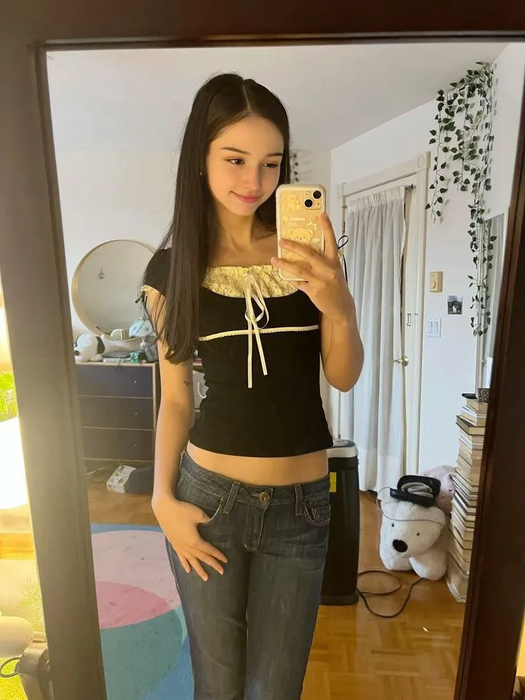 looking for a daddy to mark me inside and out :> posted by MintyWren