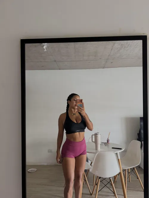 looking for a gym bro to fuck by babygalsivip