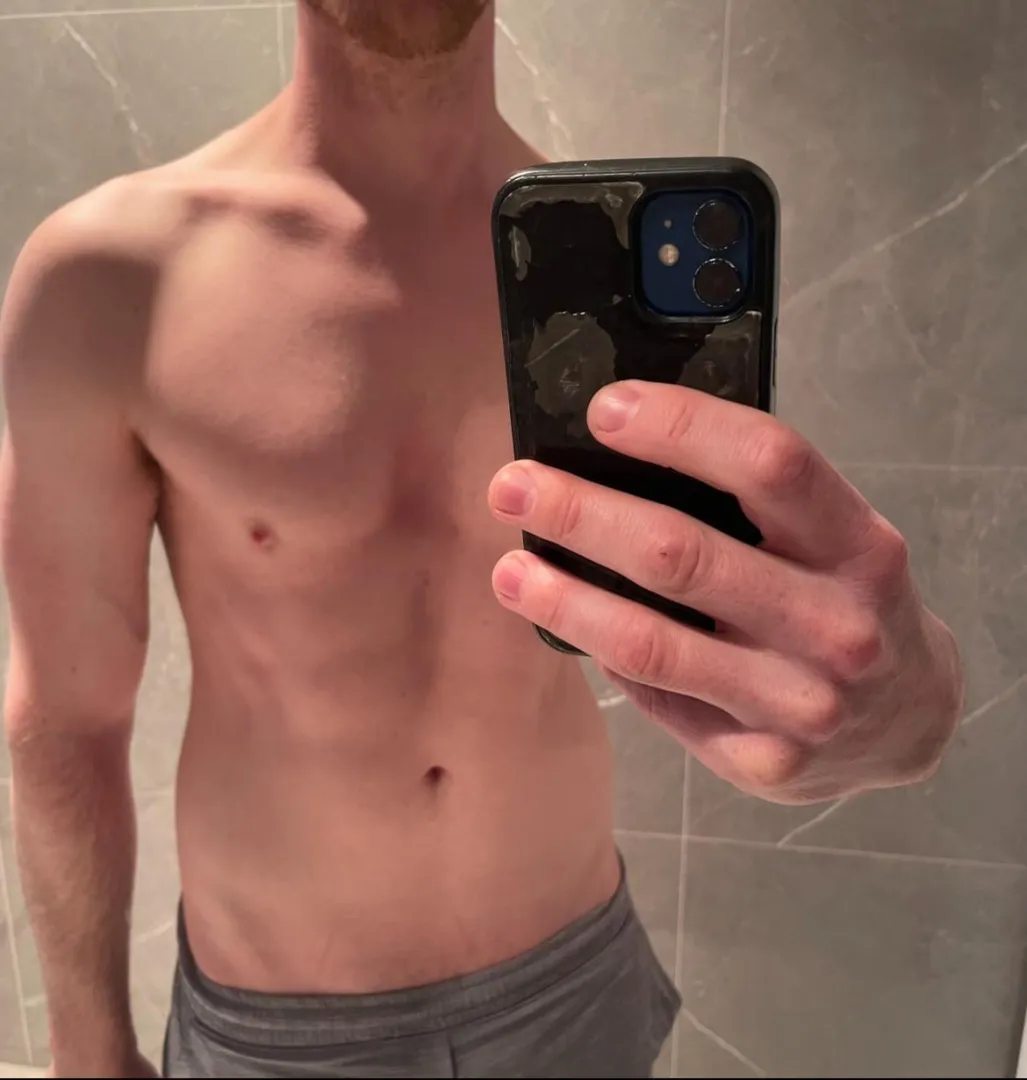 Looking for a married woman in Sydney to meet up with - let’s show hubby how much better I am than him. posted by SydneyActor25