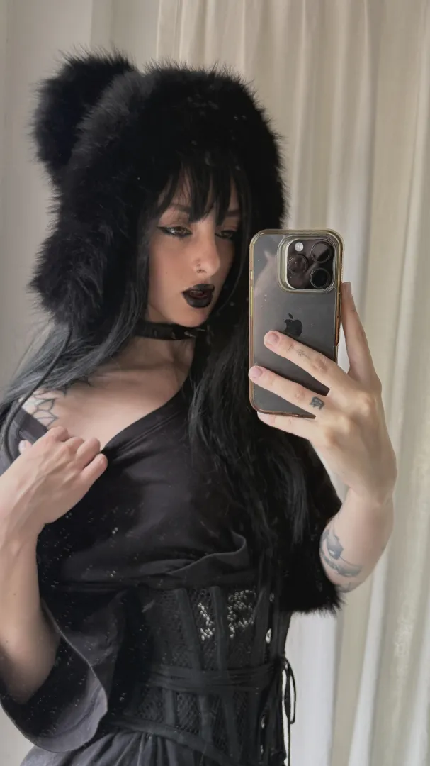 Looking for a nearby connection., tele.gr,m: lunasugarplum posted by thesadshow