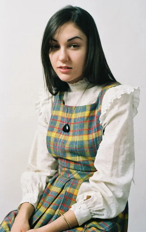 Looking for a SFW photoshoot by mom_warned_you