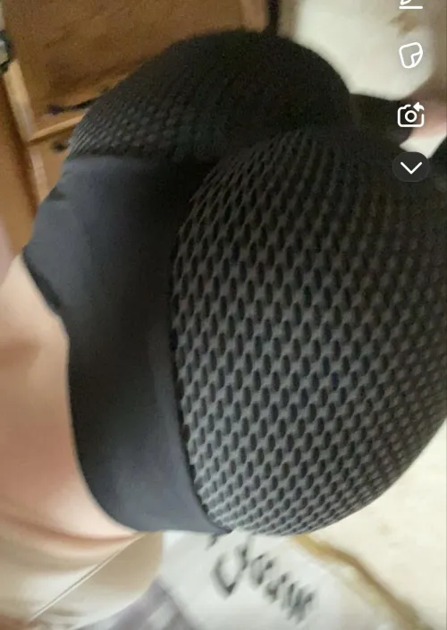 Looking for bi female sw Michigan by Goodgyrl73