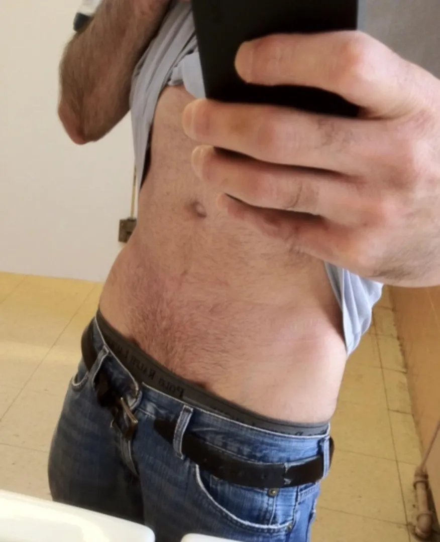 Looking for Curious Dude to Actually Date(Bellevue) posted by Delicious6308