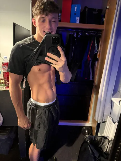 Looking for gym bros by Pure_Stress_4759