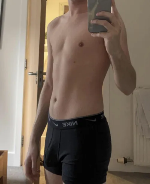 Looking for hot guys under 25 that will do any task given to them ;) must show face. HMU with your age and username if you’re ready to obey/show off/receive joi by etheralive