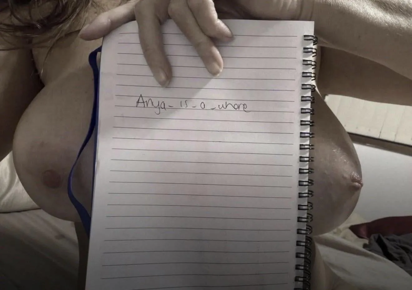 Looking for other verified girls posted by Anya_is_a_whore