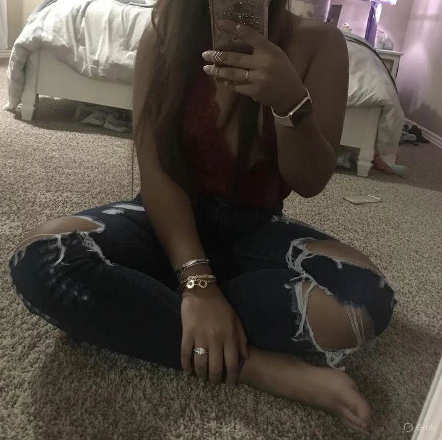 Looking for slutty bestie! posted by Strong_Spell2630