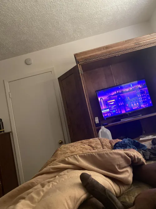 Looking for sub bottoms with a phat ass hmu DMs open snap? by TopShottah23