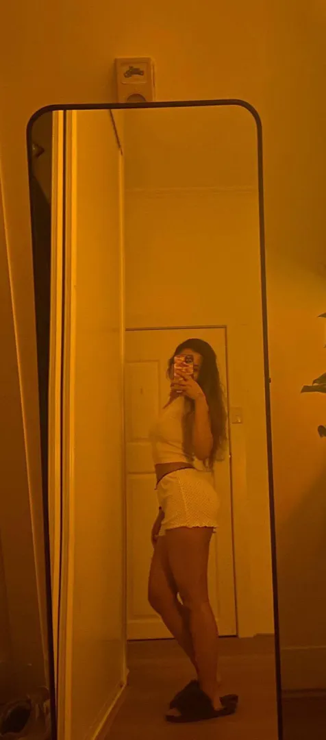 Looking for sugar daddy posted by Admirable-Trick9613