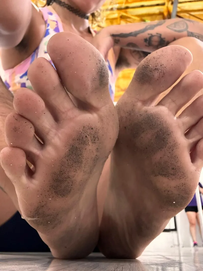 Looking for the best tongue to get the dirt off posted by angelpeit